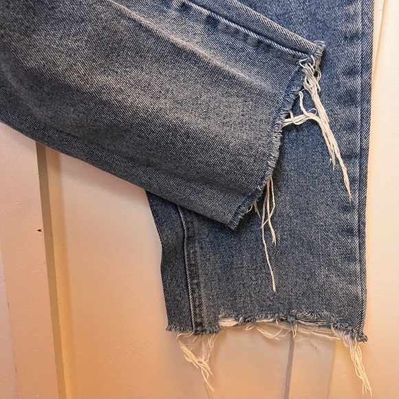 Cello Women's Juniors Size 7 Blue Straight Leg Distressed Raw Hem Ripped Jeans - Picture 3 of 12